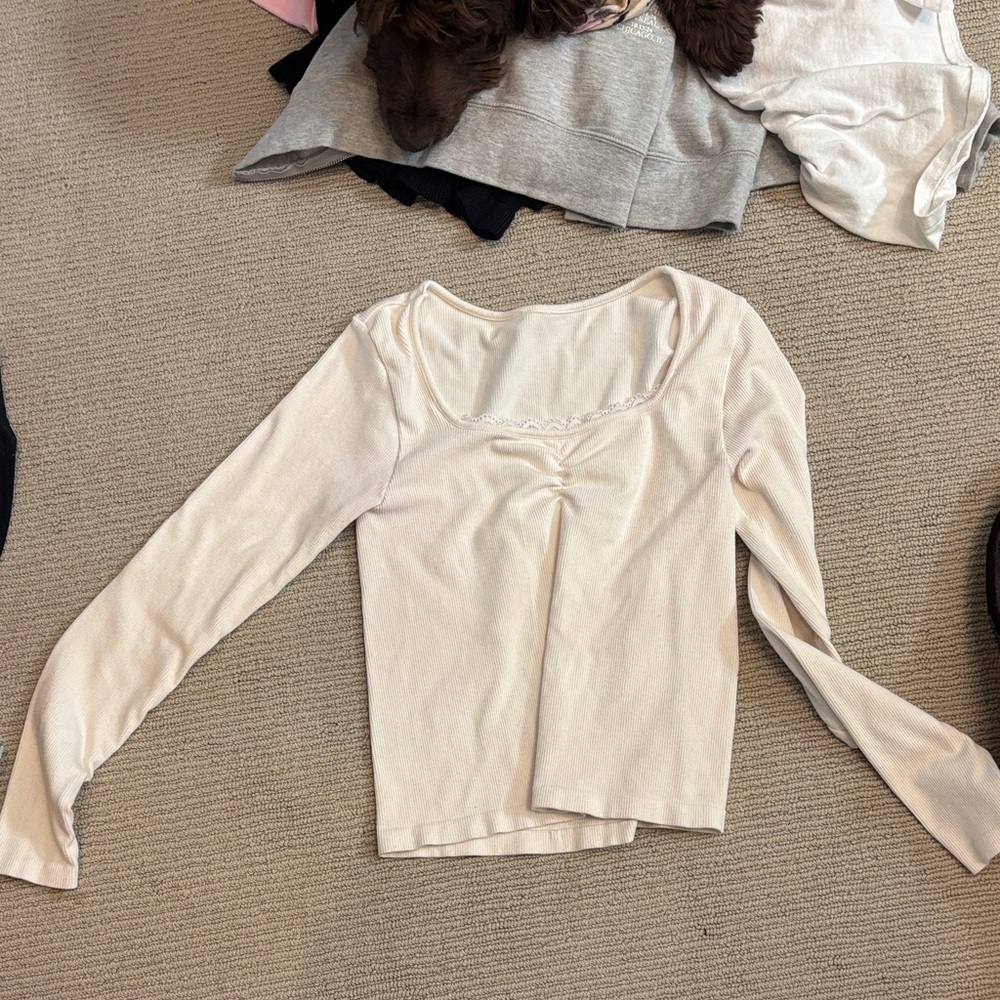 Women's Cream Long-Sleeve Scoop Neck Top